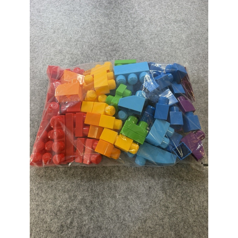 LEGO DUPLO 68 Piece Bulk Building Block Lot Mixed Colors Sizes Shapes - Picture 6 of 6